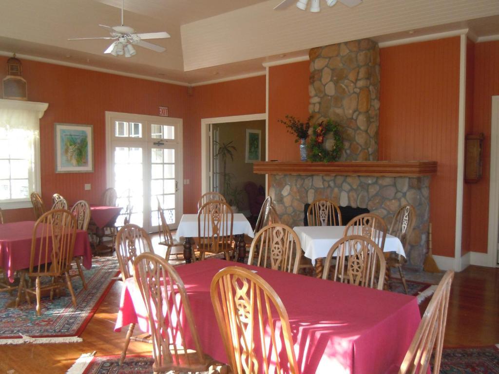 Jacaranda Inn Waimea Exterior photo
