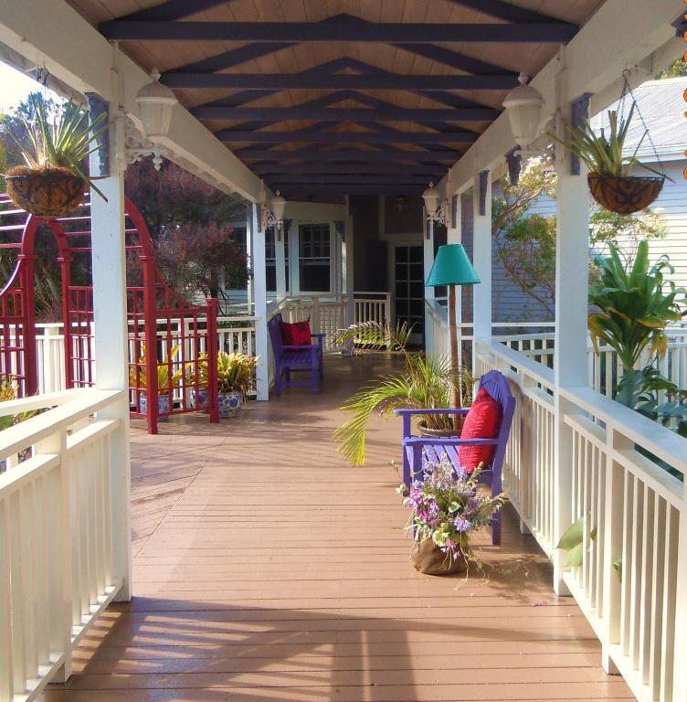 Jacaranda Inn Waimea Exterior photo